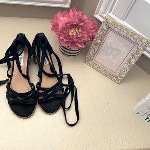 Steve Madden Wrap Up Block Heel Sandals
